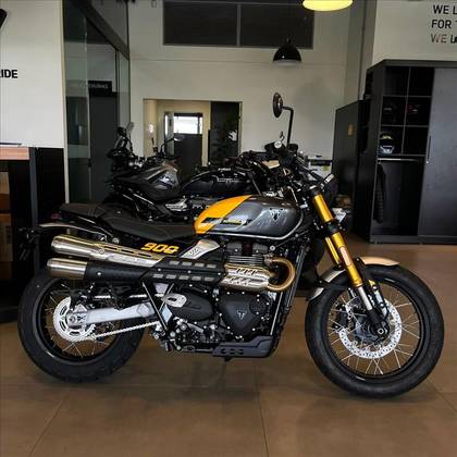 TRIUMPH SCRAMBLER 900 